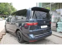 Gebraucht VW Multivan Style 150 PS (110 kW) 2025 Starlight blue metallic Van / Kleinbus