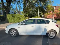 Gebraucht Opel Astra 110 PS (80 kW) 2012 Weiß Kleinwagen
