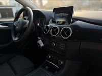 Gebraucht Mercedes B180 109 PS (80 kW) 2016 Schwarz Van / Kleinbus