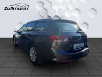 Gebraucht VW Passat Basis 122 PS (89 kW) 2023 Grau Kombi