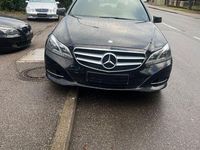 Gebraucht Mercedes E220 170 PS (125 kW) 2015 Schwarz Limousine