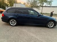 Second-hand BMW 320 180 CP (132 kW) 2012 Albastru Break