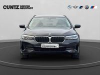 Gebraucht BMW 520 190 PS (139 kW) 2022 Sophistograu brillanteffekt Kombi