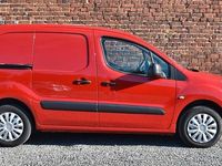 Gebraucht Citroën Berlingo 75 PS (55 kW) 2016 Rot Van / Kleinbus