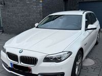 gebraucht BMW 520 d xDrive Touring Luxury Line