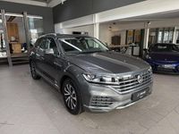 Gebraucht VW Touareg Elegance 286 PS (210 kW) 2020 Siliziumgrau metallic (metallic) SUV