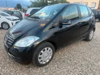 Używany Mercedes A160 95 KM (69 kW) 2012 Czarny Sedan/Limuzyna
