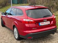 Gebraucht Ford Focus Titanium 150 PS (110 kW) 2011 Rot Limousine