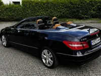 Gebraucht Mercedes E250 Avantgarde 204 PS (150 kW) 2011 Blau Cabrio