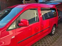 Gebraucht VW Caddy Maxi 102 PS (75 kW) 2010 Rot Van / Kleinbus