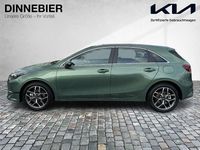 Gebraucht Kia Ceed Spirit 160 PS (117 kW) 2023 Experience green met Kleinwagen