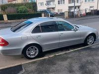 Gebraucht Mercedes E220 150 PS (110 kW) 2005 Silber Limousine
