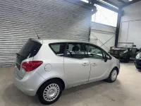 Używany Opel Meriva Edition 101 KM (74 kW) 2015 Srebrny Minivan