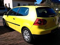 Gebraucht VW Golf IV 75 PS (55 kW) 2004 Gelb Limousine