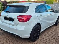 Gebraucht Mercedes A220 170 PS (125 kW) 2014 Weiß Limousine