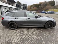Gebraucht BMW 320 Advantage 184 PS (135 kW) 2020 Grau Kombi