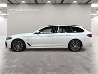 Gebraucht BMW 530e M Sport 184 PS (135 kW) 2023 Weiß Kombi