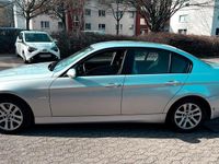 Gebraucht BMW 320 178 PS (130 kW) 2007 Silber Limousine