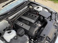 Gebraucht BMW 330 231 PS (169 kW) 2003 Silber Limousine