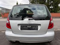 Gebraucht Mercedes A160 95 PS (69 kW) 2011 Silber Van / Kleinbus