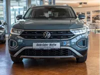 Second-hand VW T-Roc Life 110 CP (80 kW) 2022 Albastru SUV