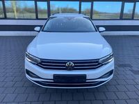 Gebraucht VW Passat Business 150 PS (110 kW) 2022 Weiß Kombi