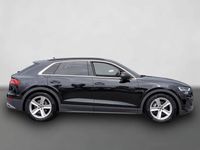 Gebraucht Audi Q8 286 PS (210 kW) 2022 Schwarz SUV