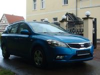 Gebraucht Kia Ceed DREAM-TEAM Edition 116 PS (85 kW) 2011 Blau Kleinwagen