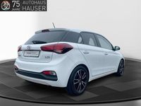 Gebraucht Hyundai i20 Trend 101 PS (74 kW) 2018 Weiß Kleinwagen