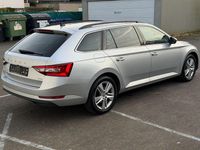 Gebraucht Skoda Superb Ambition 200 PS (147 kW) 2022 Silber Kombi