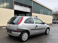 Gebraucht Opel Corsa 75 PS (55 kW) 2001 Silber Kleinwagen
