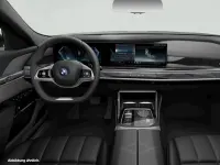 Gebraucht BMW 750e 489 PS (359 kW) 2025 Schwarz Limousine