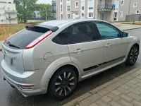 Gebraucht Ford Focus 115 PS (84 kW) 2010 Silber Limousine