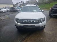 Gebraucht Dacia Duster Lauréate 125 PS (91 kW) 2015 Weiß SUV