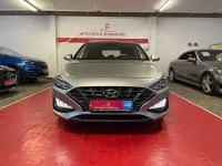 Gebraucht Hyundai i30 Trend 120 PS (88 kW) 2023 Silber Limousine