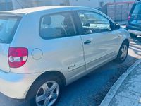 Gebraucht VW Fox 54 PS (39 kW) 2010 Grau Kleinwagen