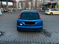 Second-hand Ford Focus 100 CP (73 kW) 1999 Albastru Berlinǎ