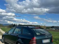 Gebraucht Mercedes 200 116 PS (85 kW) 2001 Grün Kombi