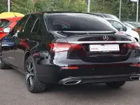 Gebraucht Mercedes E200 Avantgarde 211 PS (155 kW) 2022 Schwarz Limousine