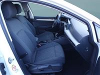 Gebraucht VW Golf VIII 131 PS (96 kW) 2023 Weiß Kleinwagen