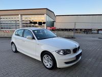 Gebraucht BMW 116 122 PS (89 kW) 2010 Weiß Kleinwagen