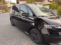Gebraucht VW Multivan 150 PS (110 kW) 2024 Schwarz Van / Kleinbus