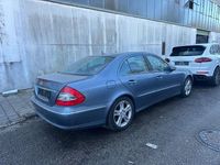 Gebraucht Mercedes E280 Avantgarde 231 PS (169 kW) 2006 Blau Limousine