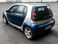 Usata Smart ForFour 75 CV (55 kW) 2005 Blu Utilitaria