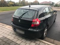 Gebraucht BMW 120 136 PS (100 kW) 2005 Schwarz Kleinwagen