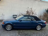 Gebraucht BMW 318 Cabriolet 143 PS (105 kW) 2002 Blau Cabrio
