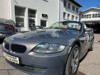 Gebraucht BMW Z4 Sport Line 150 PS (110 kW) 2009 Stratus/crema dunkel (metallic) Cabrio