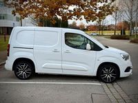 Gebraucht Opel Combo 131 PS (96 kW) 2020 Weiß Van / Kleinbus