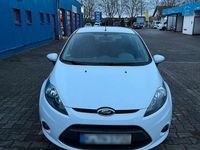 Gebraucht Ford Fiesta 82 PS (60 kW) 2009 Weiß Kleinwagen