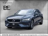 Gebraucht Volvo V60 Momentum 250 PS (183 kW) 2020 Blau / denim blue (metallic) Kombi